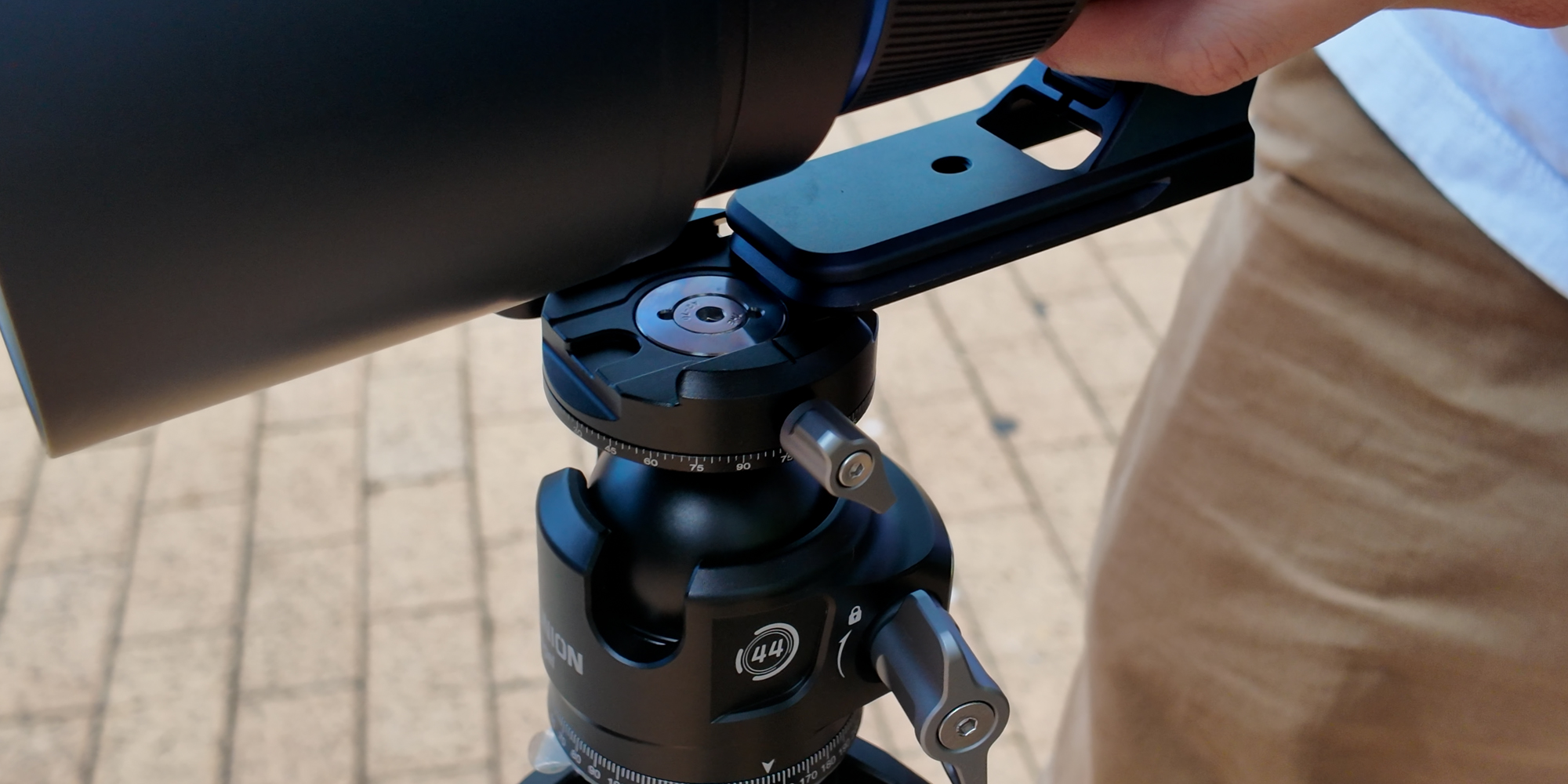 Obiektyw Laowa C-Dreamer 200 mm f/2 AF FF do Canon EF